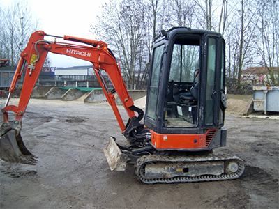 Mini-pelle 2 tonnes